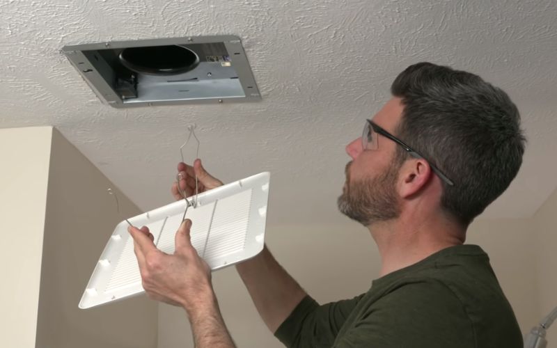 quạt hút thông gió phòng tắm